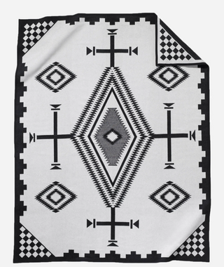 Los Ojos Bedding